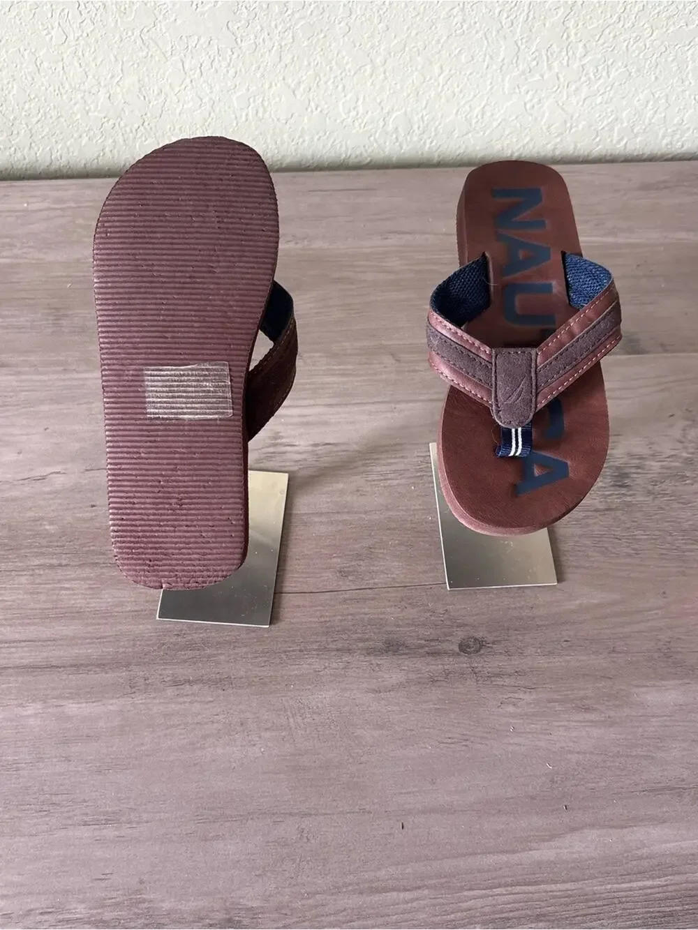 Nautica Kids Flip Flops Sandals Size 1 Brown Navy Casual Summer Shoes